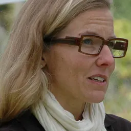 Portrait of Claire Cameron