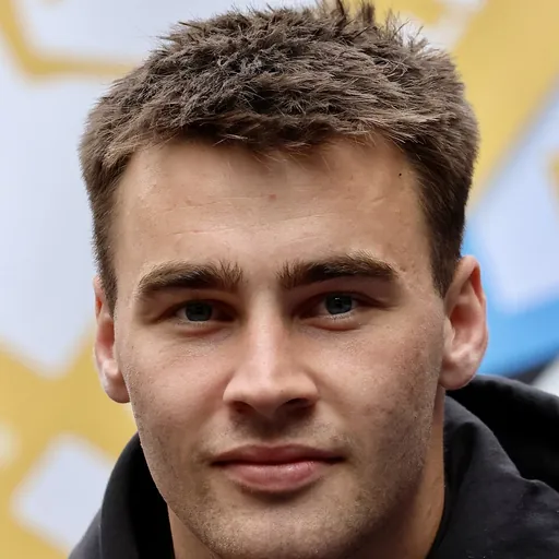 Portrait of Seth Campbell