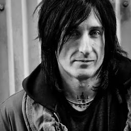 Portrait of Richard Fortus