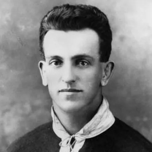 Portrait of Duncan Thompson