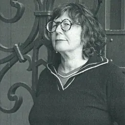 Portrait of Vivienne Plumb