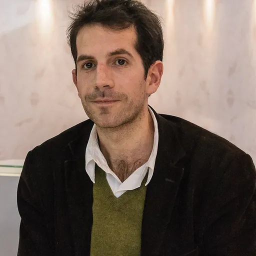 Portrait of Jul
