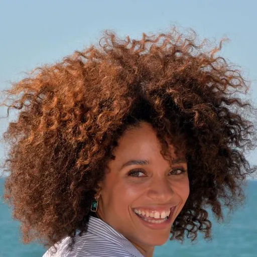 Portrait of Stéfi Celma