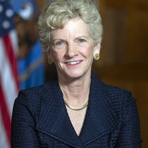 Portrait of Robin Carnahan