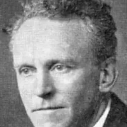 Portrait of Duncan Sommerville