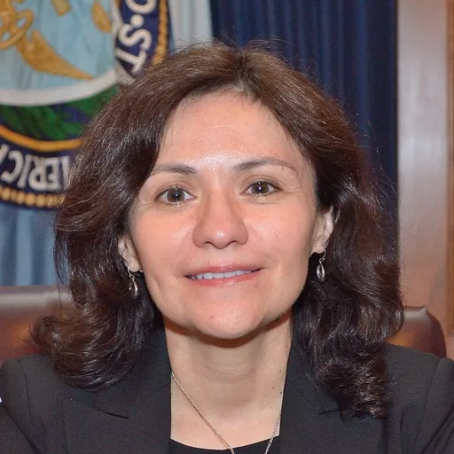 Portrait of Edith Ramirez