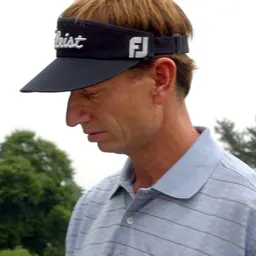 Portrait of Brad Faxon