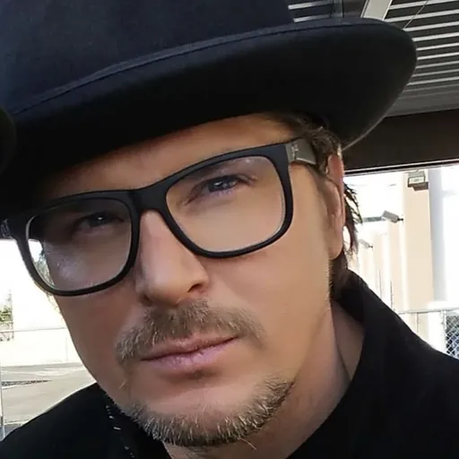 Portrait of Zak Bagans