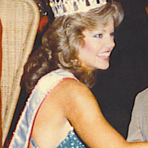 Portrait of Julie Hayek
