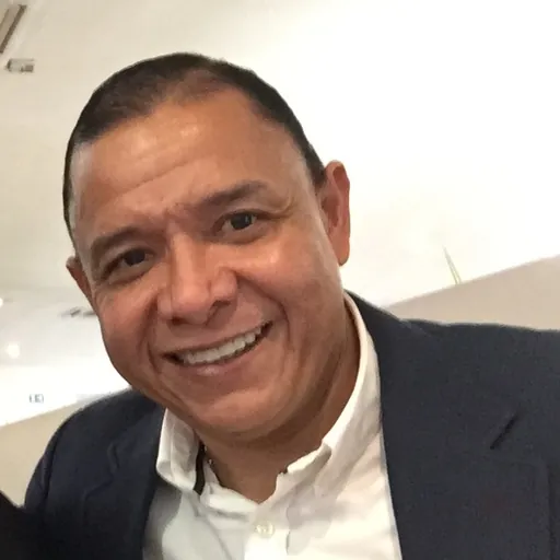 Portrait of Iván Valenciano