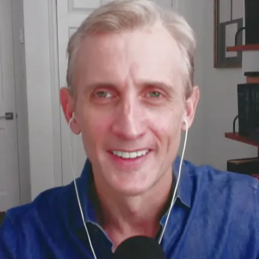 Portrait of Dan Abrams