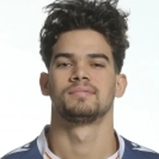 Portrait of Roamy Alonso