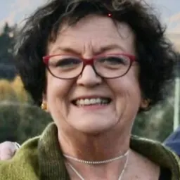 Portrait of Moira Rayner