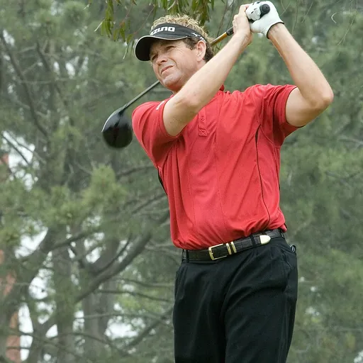 Portrait of Lee Janzen