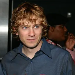 Portrait of Tom Lenk