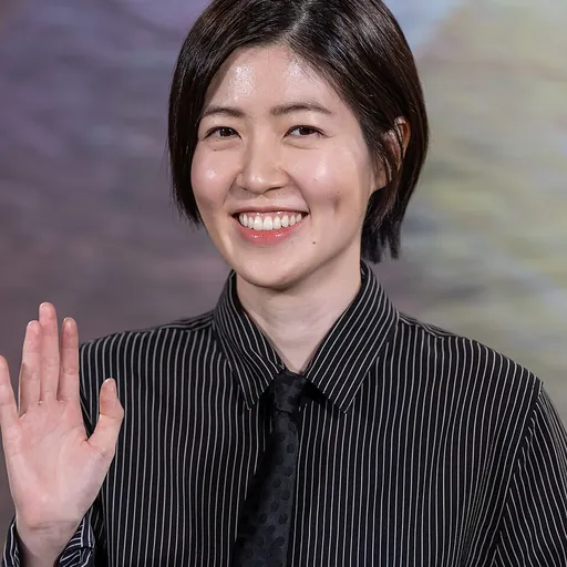 Portrait of Shim Eun Kyung