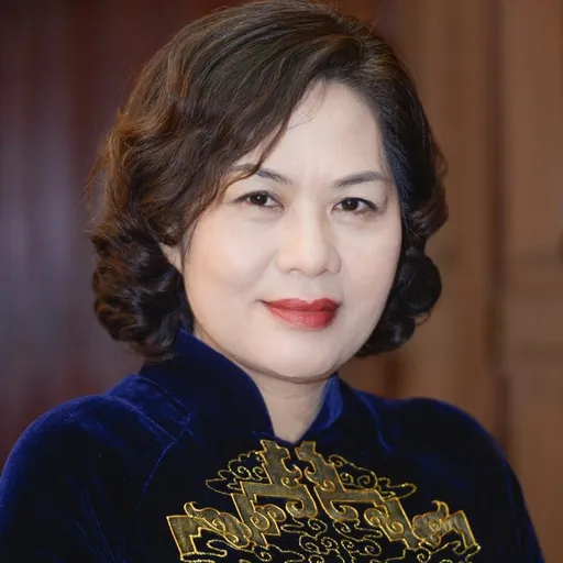 Portrait of Nguyễn Thị Hồng