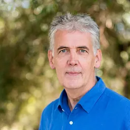 Portrait of Andrew Elder