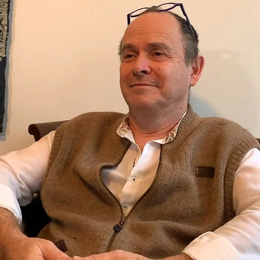 Portrait of Simon Zadek