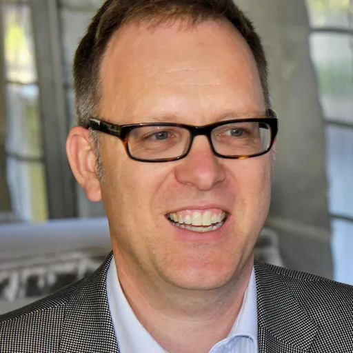 Portrait of Garth Nix