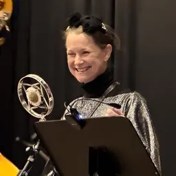 Portrait of Heidi Swedberg