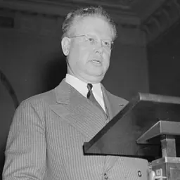 Portrait of Ralph Lawrence Carr
