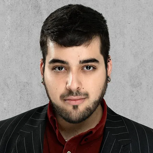 Portrait of Gustavo Chams