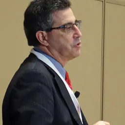 Portrait of Howard Bauchner