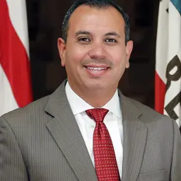 Portrait of Tony Mendoza