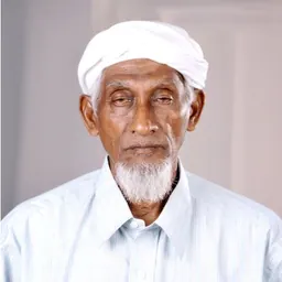 Portrait of Ali Manikfan