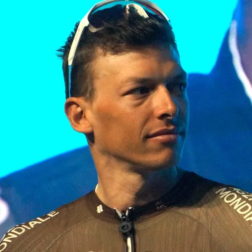 Portrait of Oliver Naesen