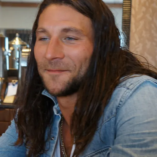 Portrait of Zach McGowan