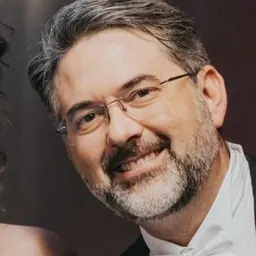 Portrait of Stephan Macleod