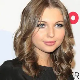 Portrait of Sammi Hanratty