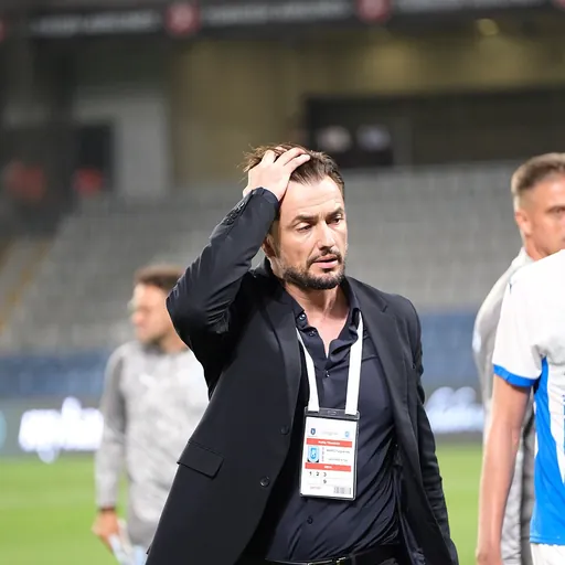 Portrait of Mário Felgueiras