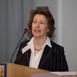 Portrait of Alison Wolf