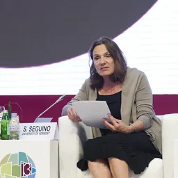 Portrait of Stephanie Seguino