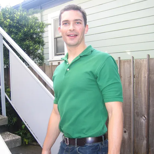 Portrait of Aaron Patzer