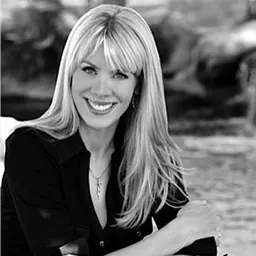 Portrait of Teri Ann Linn