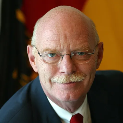 Portrait of Peter Struck