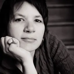 Portrait of Liz Marshall