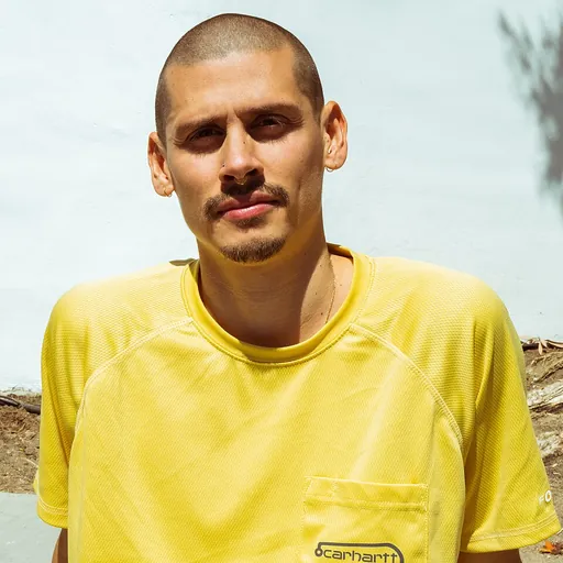 Portrait of 18YOMAN