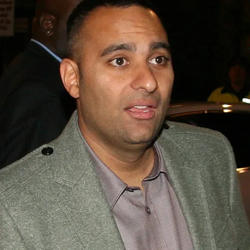 Portrait of Russell Peters