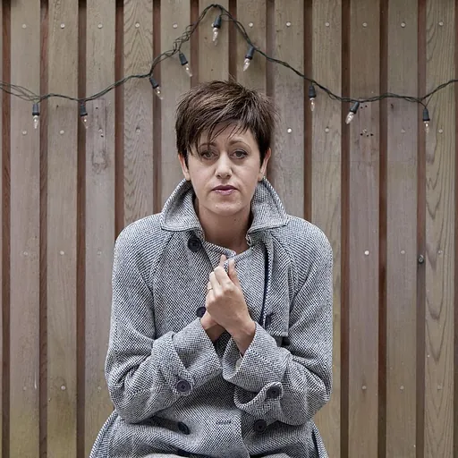 Portrait of Tracey Thorn