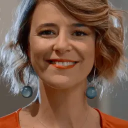 Portrait of Leonor Poeiras