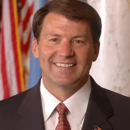 Portrait of Mike Rounds