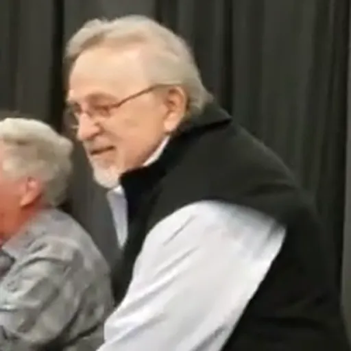 Portrait of Paul Eiding