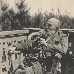 Portrait of Sebastian Hensel