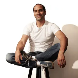 Portrait of Elan Lee