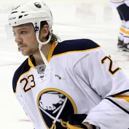 Portrait of Sam Reinhart